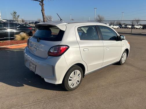 2024 Mitsubishi Mirage ES
