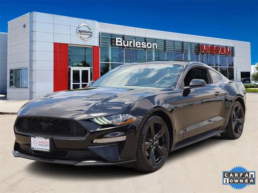 2022 Ford Mustang EcoBoost