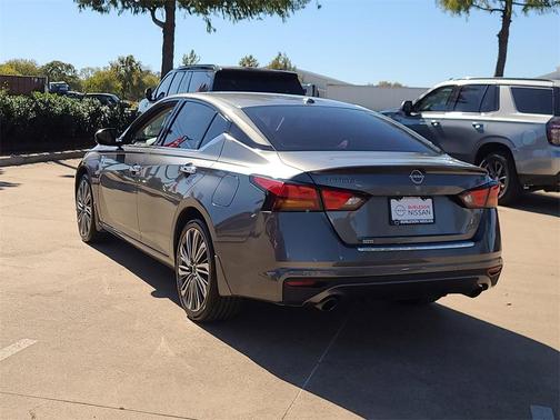 2023 Nissan Altima 2.5 SL