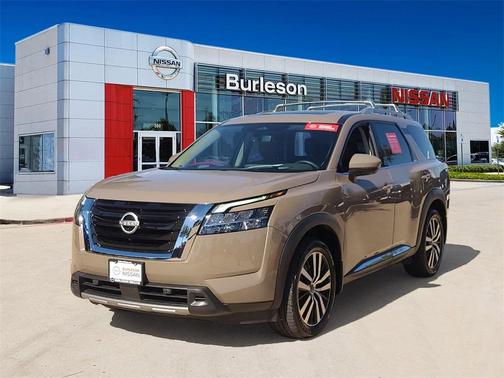 2024 Nissan Pathfinder Platinum