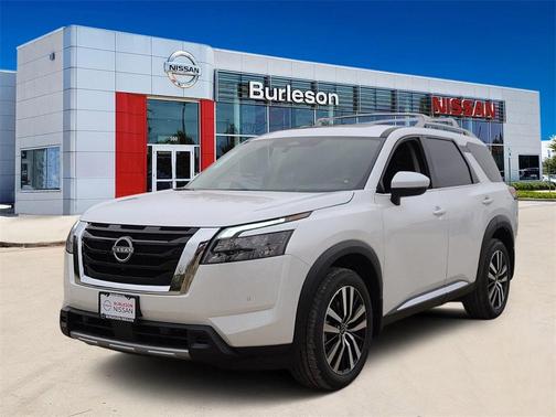 2025 Nissan Pathfinder Platinum