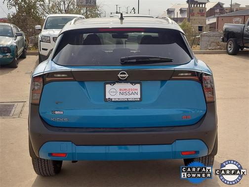 2025 Nissan Kicks SR