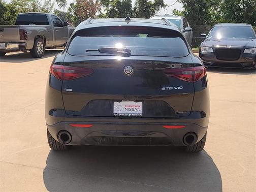 2022 Alfa Romeo Stelvio Sprint