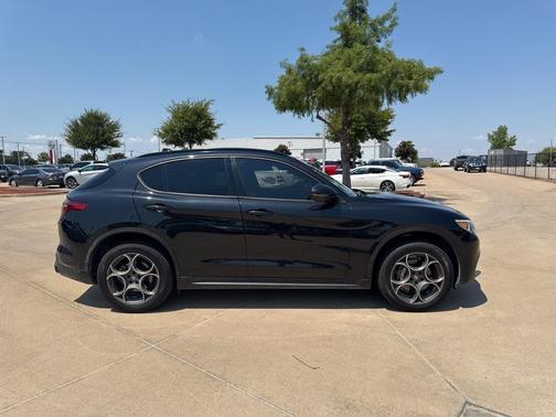 2022 Alfa Romeo Stelvio Sprint