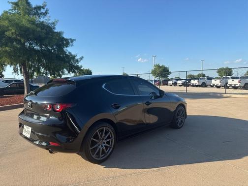 2022 Mazda Mazda3 FWD w/Preferred Package