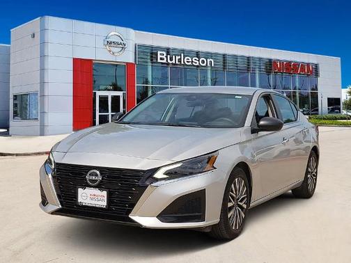 Brilliant Silver Metallic 2025 Nissan Altima SV