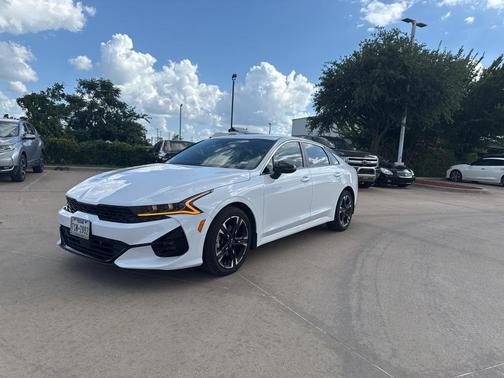 2024 Kia K5 GT-Line
