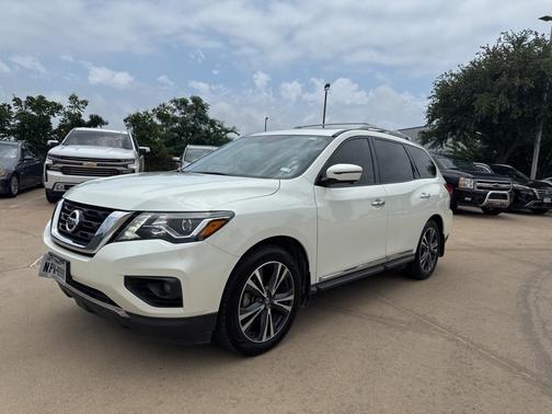 2020 Nissan Pathfinder Platinum