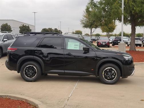 2025 Nissan Pathfinder Rock Creek