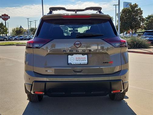 2025 Nissan Rogue Rock Creek
