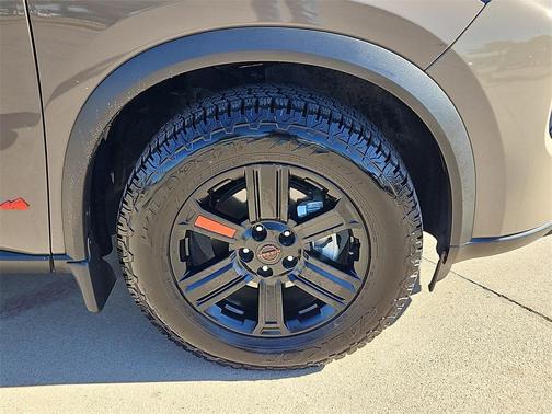 2025 Nissan Rogue Rock Creek