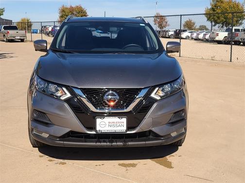 2022 Nissan Rogue Sport SV