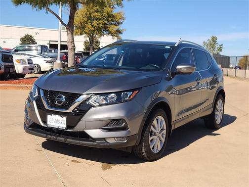 2022 Nissan Rogue Sport SV