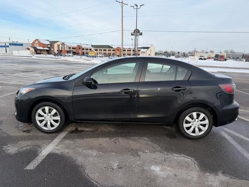 2013 Mazda Mazda3 i Sport