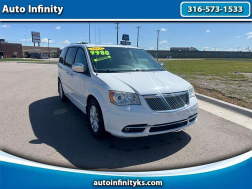 2015 Chrysler Town & Country Limited Platinum