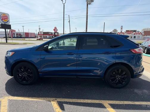 Atlas Blue Metallic 2023 Ford Edge SE