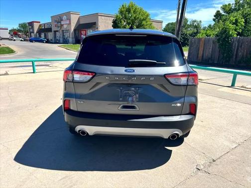 2021 Ford Escape SE