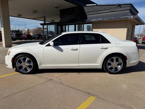 2015 Chrysler 300 S