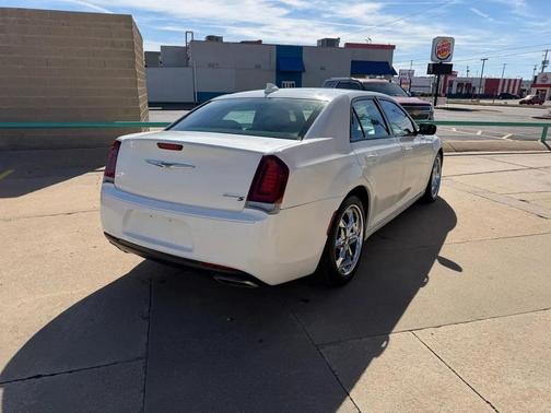 2015 Chrysler 300 S