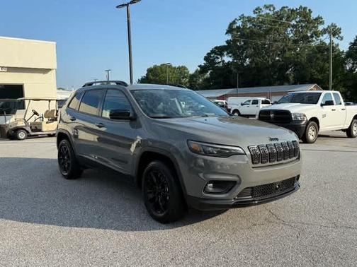 2023 Jeep Cherokee Altitude Lux 4x4