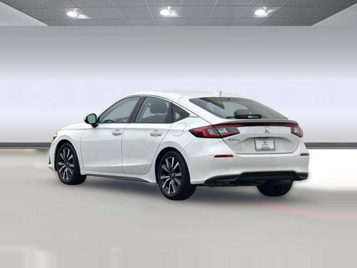 Platinum White Pearl 2024 Honda Civic EX-L