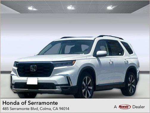 2025 Honda Pilot Touring 8-Passenger