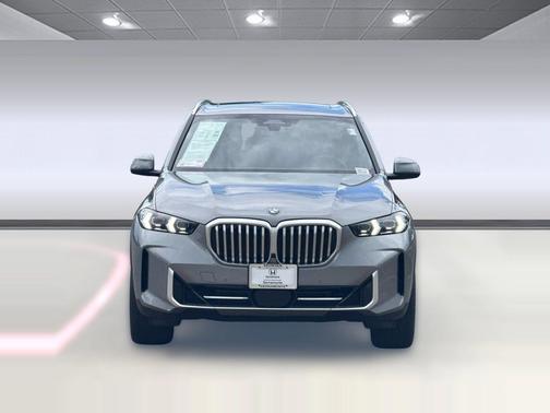 Skyscraper Grey Metallic 2025 BMW X5 xDrive40i