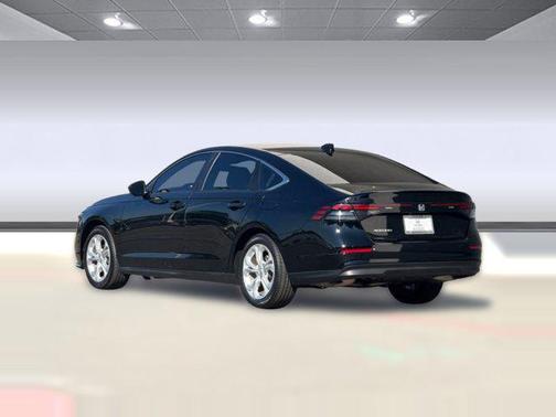 2025 Honda Accord LX 1.5T