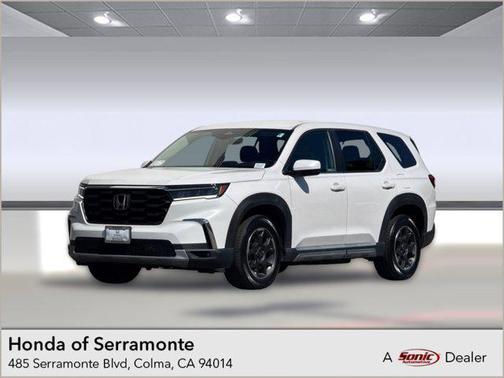 Platinum White Pearl 2023 Honda Pilot AWD EX-L 8 Passenger