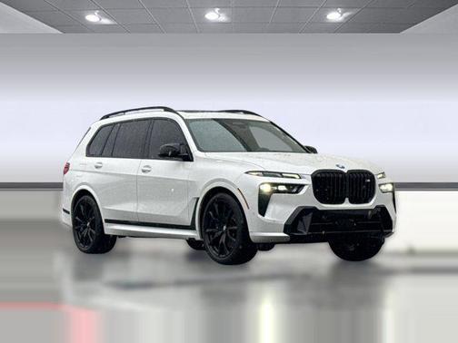 2024 BMW X7 M60i