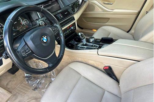 2015 BMW 528 528i