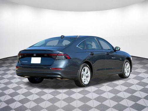 2025 Honda Accord LX 1.5T