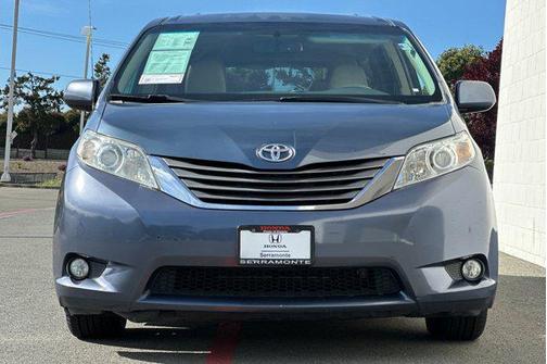 2013 Toyota Sienna XLE