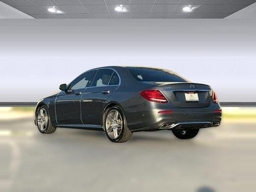 2017 Mercedes-Benz E-Class 4MATIC