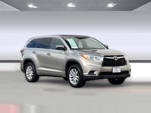 2014 Toyota Highlander LE
