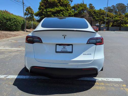 2022 Tesla Model Y Performance Dual Motor All-Wheel Drive