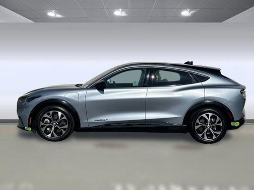 2022 Ford Mustang Mach-E Premium