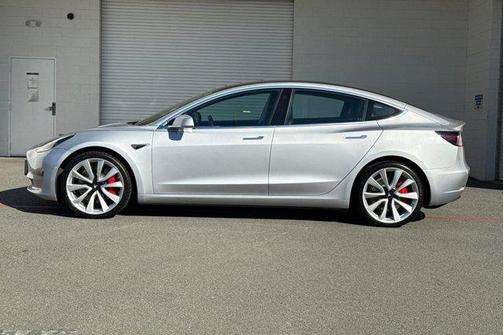 2018 Tesla Model 3 Performance