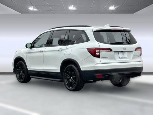 2022 Honda Pilot AWD Black Edition