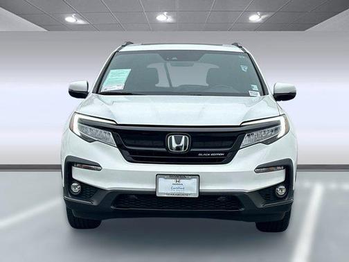 2022 Honda Pilot AWD Black Edition