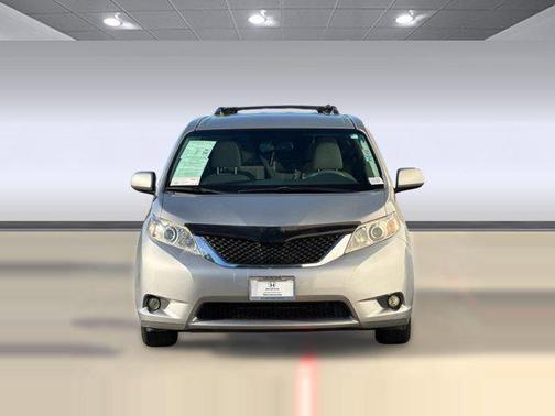 2012 Toyota Sienna LE