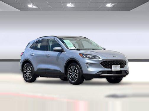 ICED BLUE SILVER METALLIC 2022 Ford Escape SEL