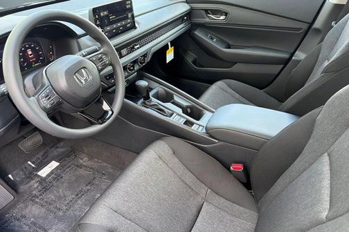 Meteorite Gray Metallic 2026 Honda Accord SE