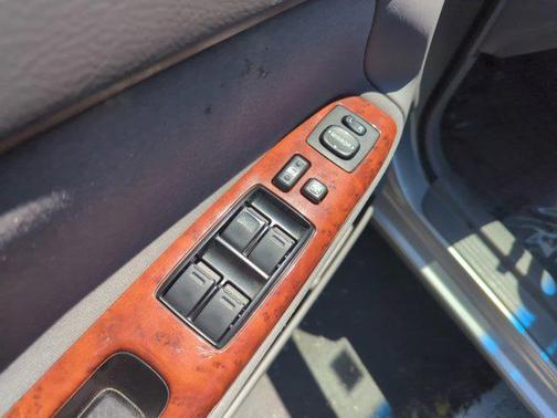 2003 Toyota Camry SE