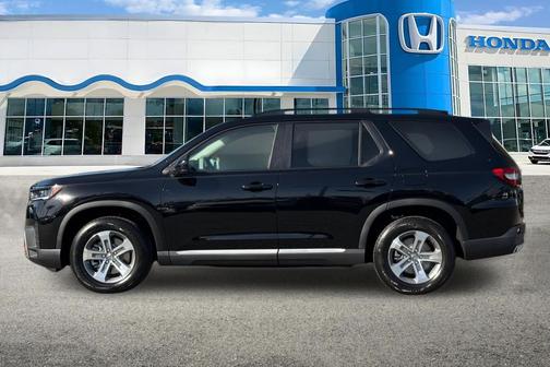 Crystal Black Pearl 2026 Honda Pilot EX-L