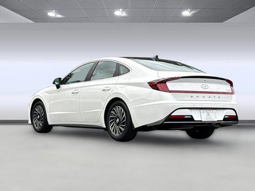 2022 Hyundai SONATA Hybrid Limited