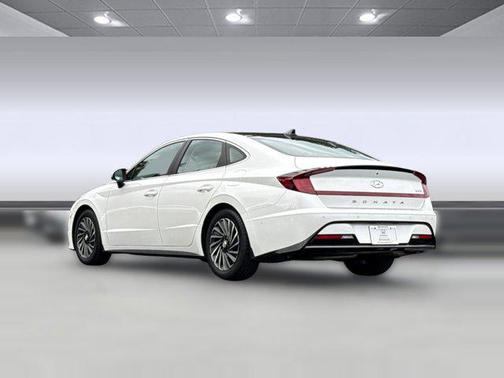 2022 Hyundai SONATA Hybrid Limited