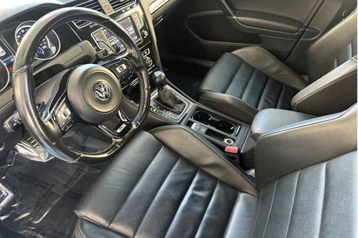2017 Volkswagen Golf R 2.0T DSG