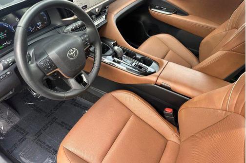 2025 Toyota Crown Signia XLE