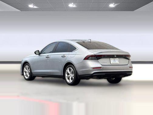 2025 Honda Accord LX 1.5T